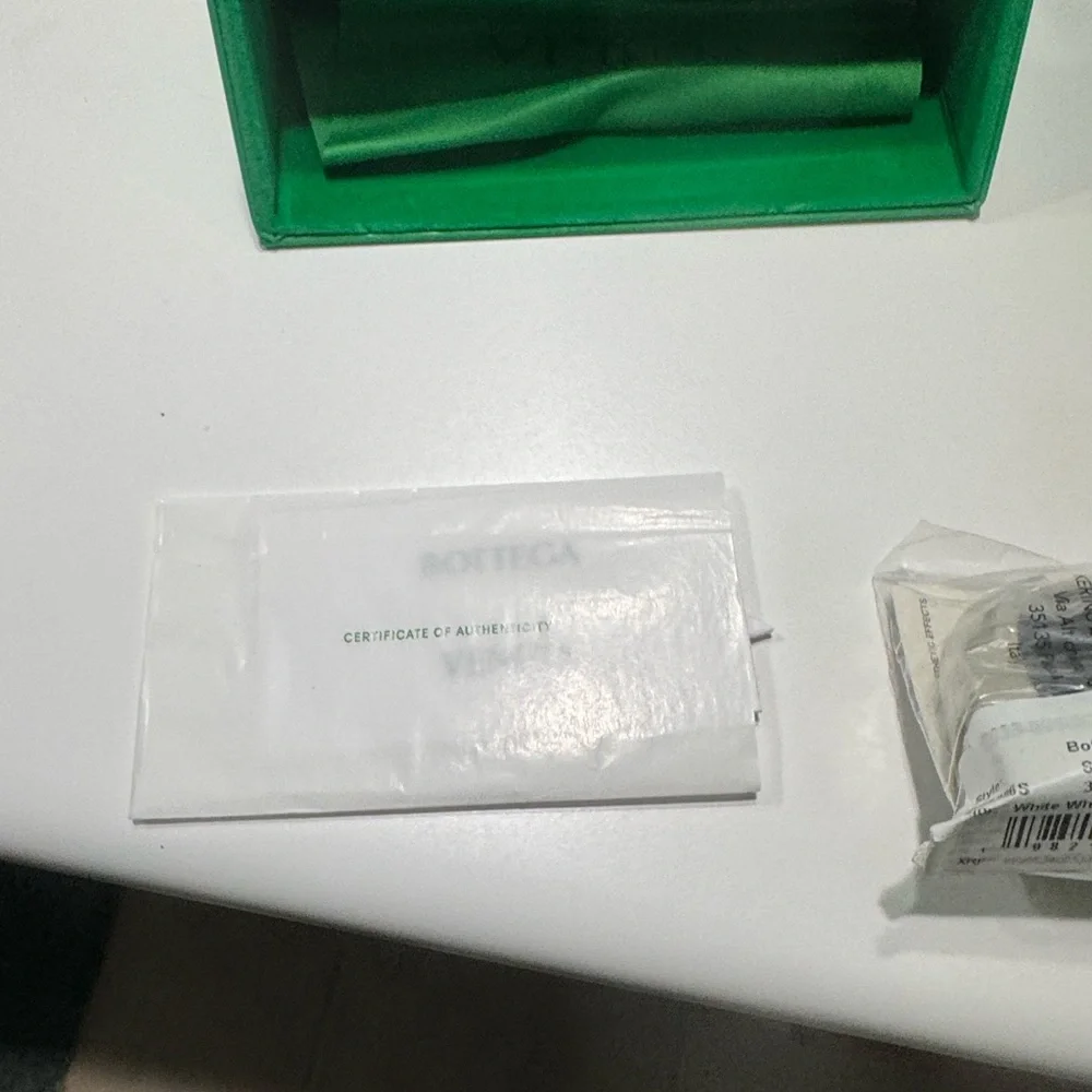 Bottega Veneta Green Sign